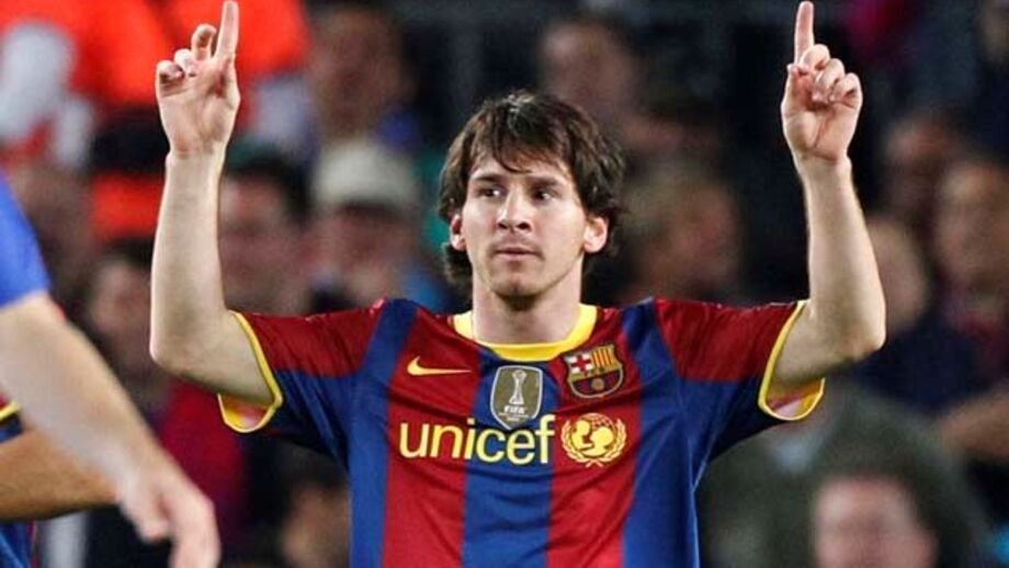 Messi iguala recorde de Cocu
