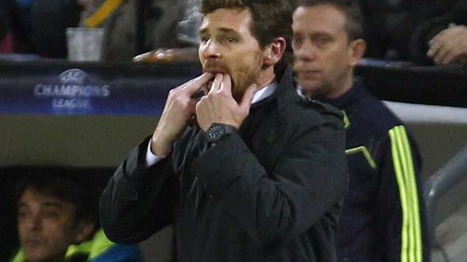 Villas-Boas enfrenta super Manchester City