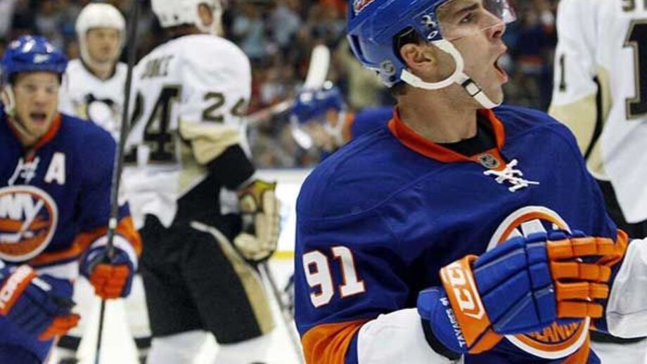 NHL: Tavares brilha no triunfo dos Islanders