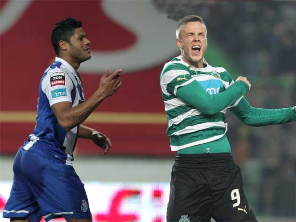 Hulk e Van Wolfswinkel em duelo de goleadores