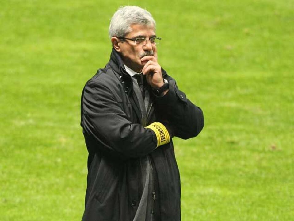 Calisto procura primeira vitória em Paços de Ferreira