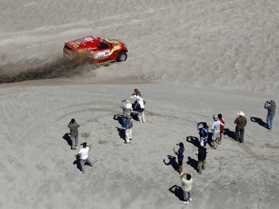 Dakar'2012: Carlos Sousa recupera 7.º lugar