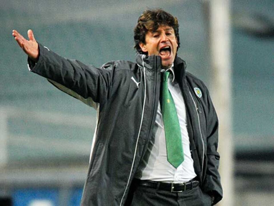 Sporting cai a pique na luta pelo título