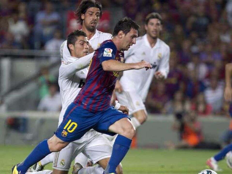 Messi vence duelo com Ronaldo