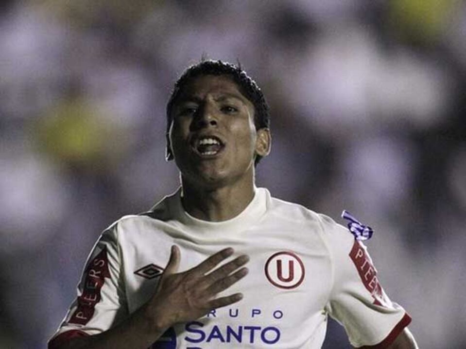 Raúl Ruidiaz já marca na Univ. Chile