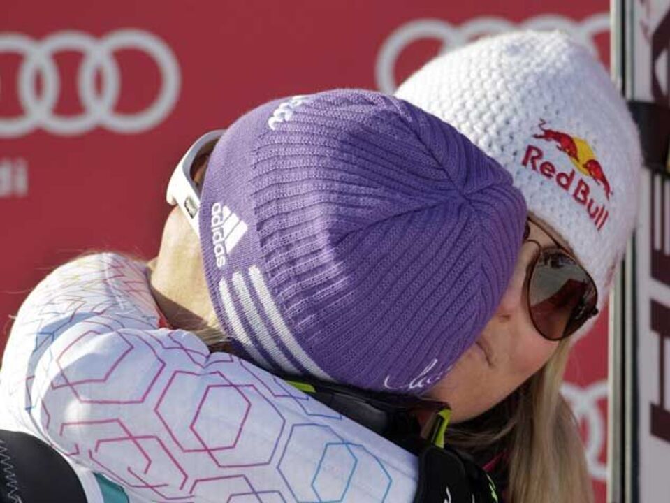 Esqui Alpino: Maria Riesch impede 50.º triunfo de Vonn