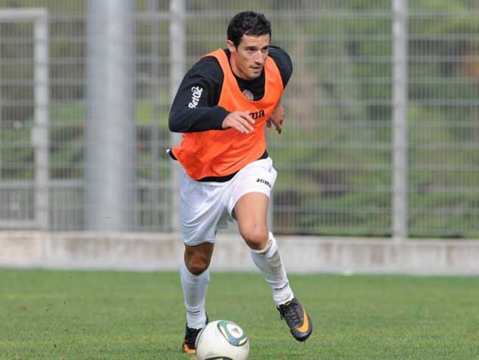 Anselmo chega por empréstimo