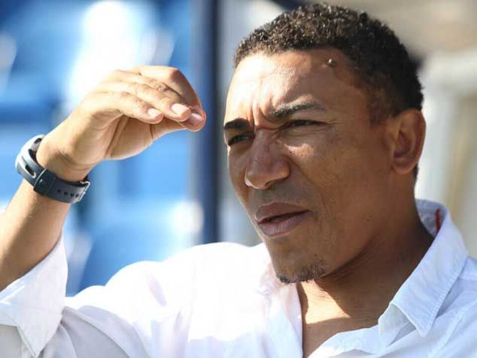 Federação angolana despede Lito Vidigal