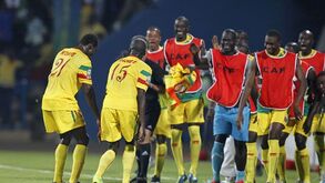 N'Diaye titular no triunfo do Mali