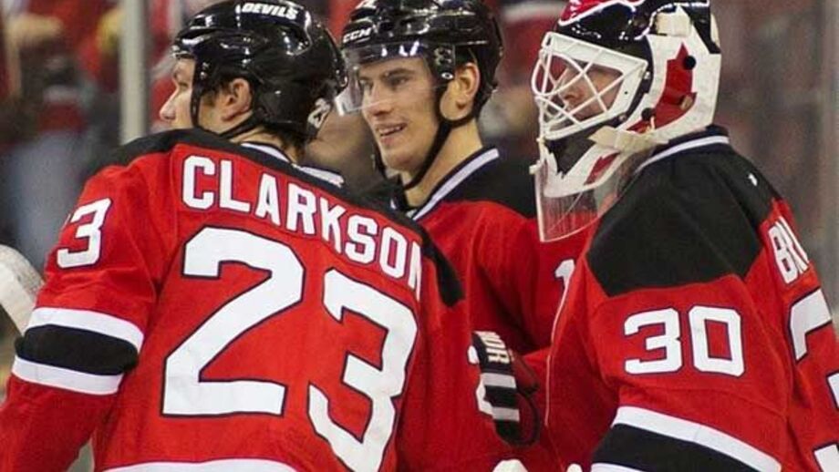 NHL: Adam Henrique volta a fazer das suas
