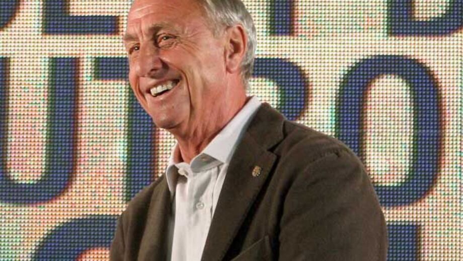Cruyff: «Messi vai ganhar sete vezes a Bola de Ouro»