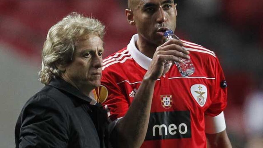 Triunfo do Benfica na Champions paga 50 euros