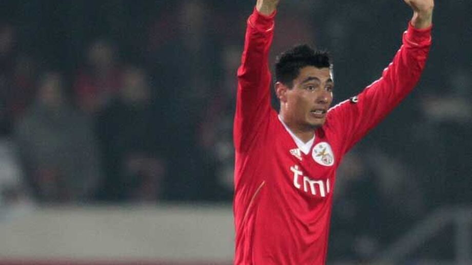 Tacuara decisivo e líder dos goleadores