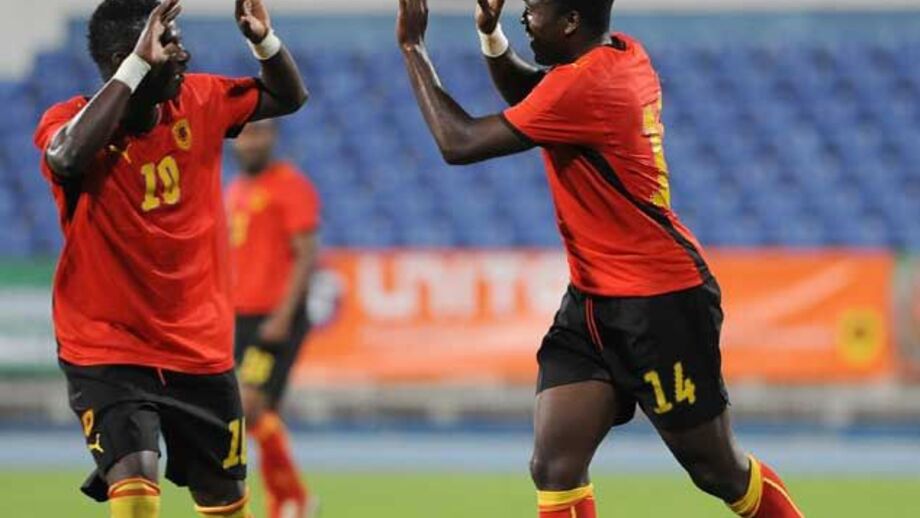 Mateus e Manucho dão vitória aos palancas