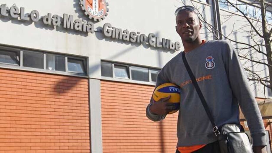 Regresso por apenas três meses