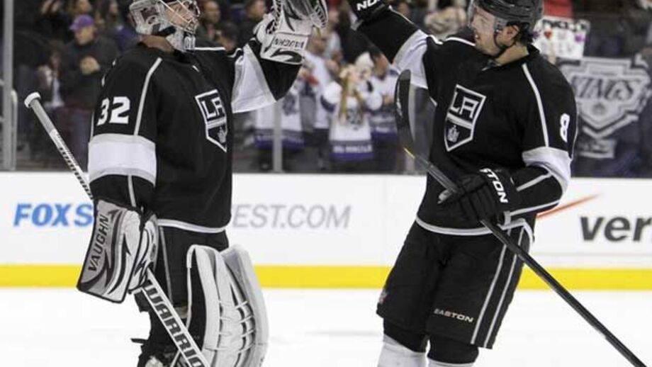 NHL: Doughty destaca-se na noite negra de Tavares