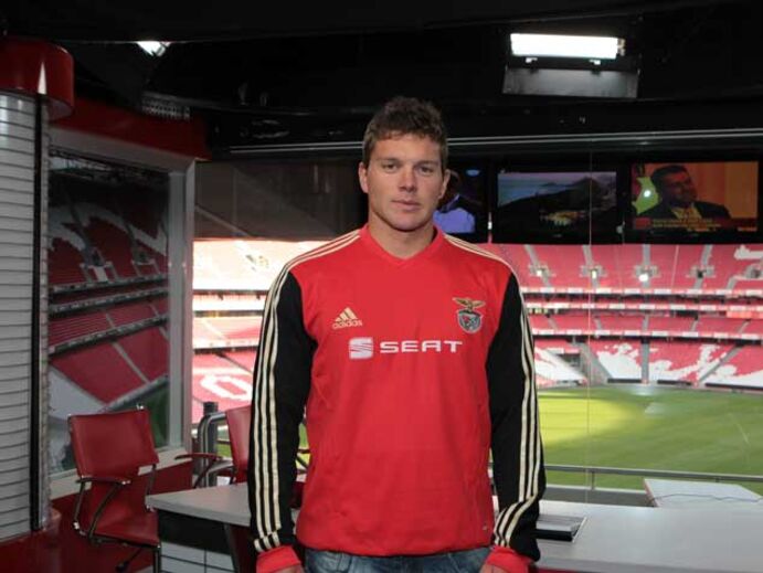 Canoagem: Benfica contrata João Ribeiro