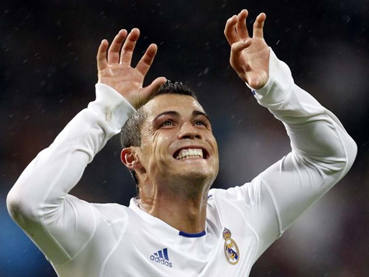 Portugueses dão os parabéns a Ronaldo - Real Madrid - Jornal Record