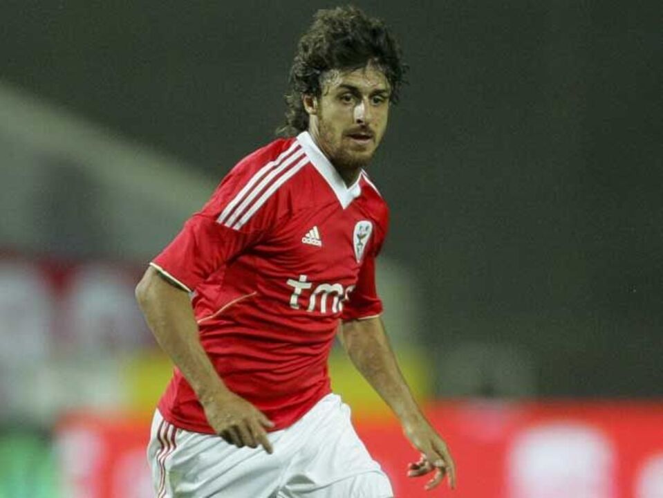 Adeptos do Valencia querem rua com nome de Aimar