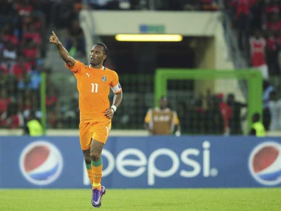 "Bis" de Drogba elimina Balboa