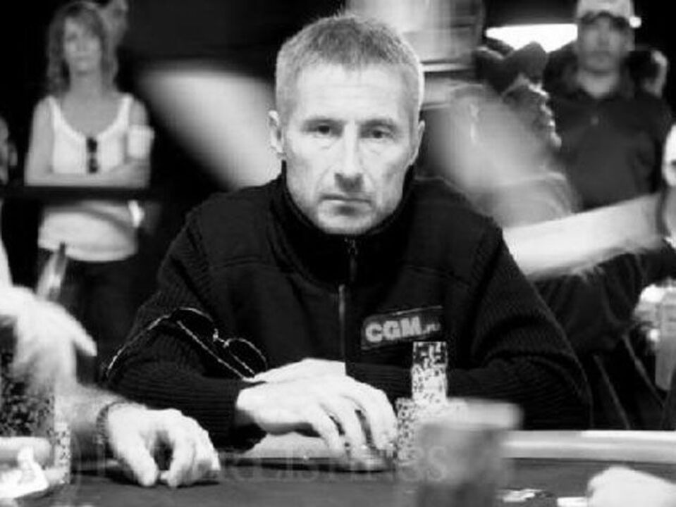 Poker de luto por Evdakov