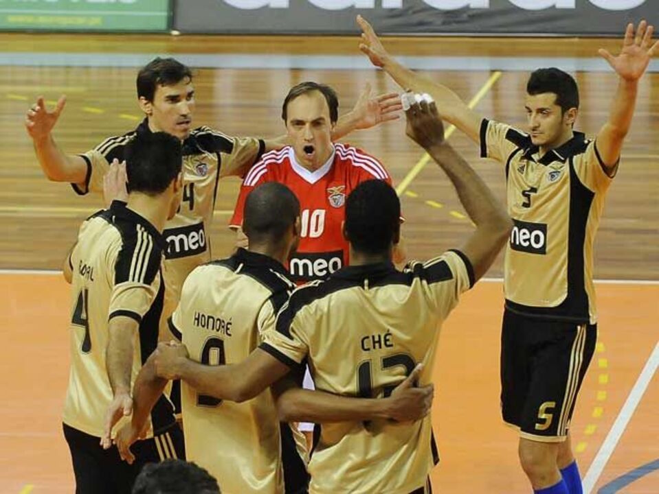 Benfica esmaga campeão Fonte Bastardo