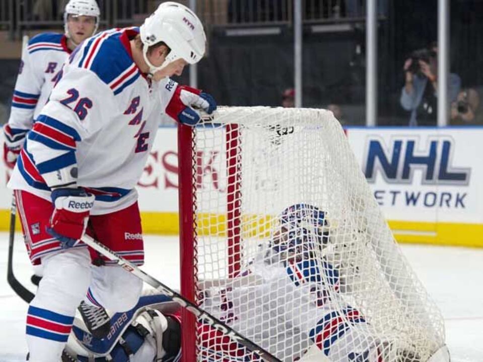 NHL: Rangers não largam luta pelo topo