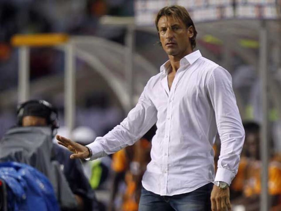 Camisa deu sorte a Hervé Renard
