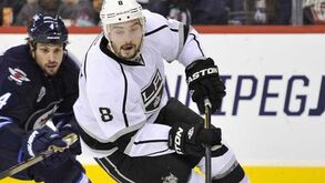 NHL: "Buzzer beater" de Doughty dá triunfo aos Kings