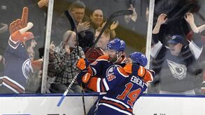 NHL: "Rolo compressor" faz história em Edmonton
