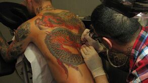 Meireles completa mais uma tatuagem