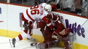 NHL: Red Wings travados em Phoenix