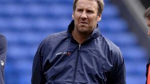 Paul Merson inibido de conduzir por 14 meses