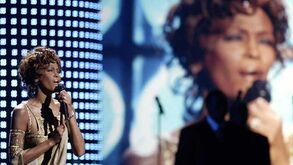 Organização dos Grammy homenageia Whitney Houston