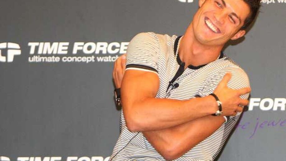 Ronaldo agradece felicitações de parabéns