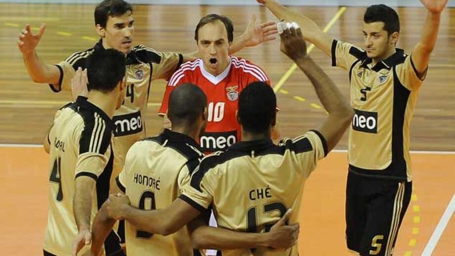 Benfica mantém registo perfeito