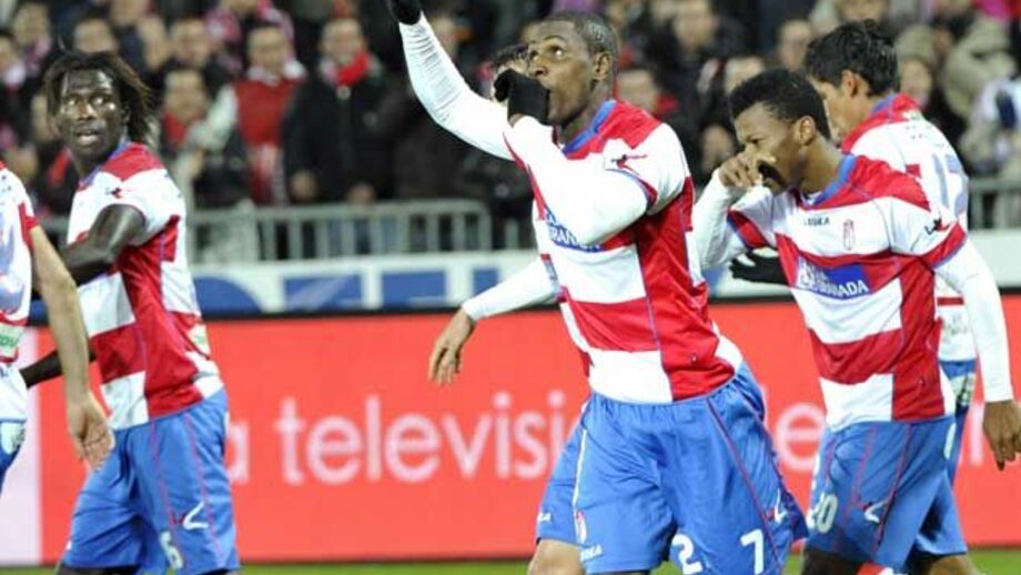 Granada e Málaga em duelo equilibrado