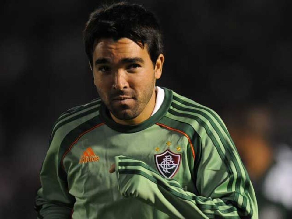 Deco evita apontar favorito para o clássico da Luz