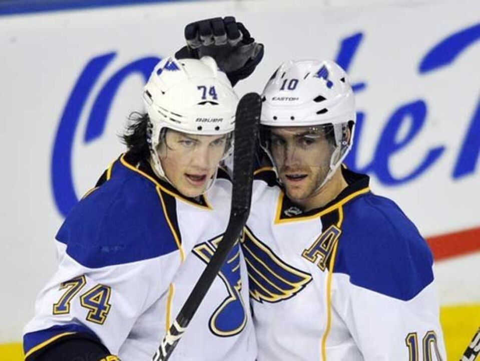 NHL: St. Louis Blues assumem liderança