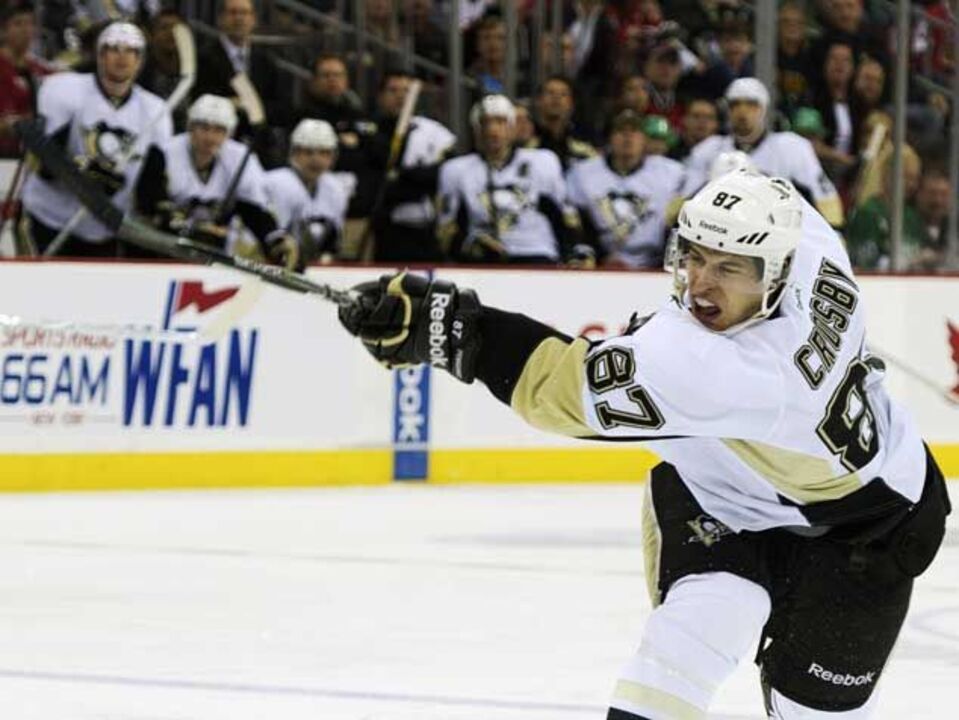 NHL: Show de Sidney Crosby derruba diabos
