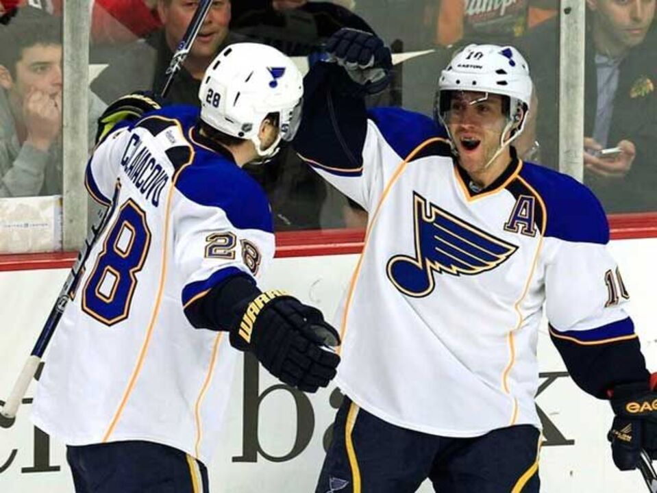 NHL: Blues alcançam 100 pontos e o playoff