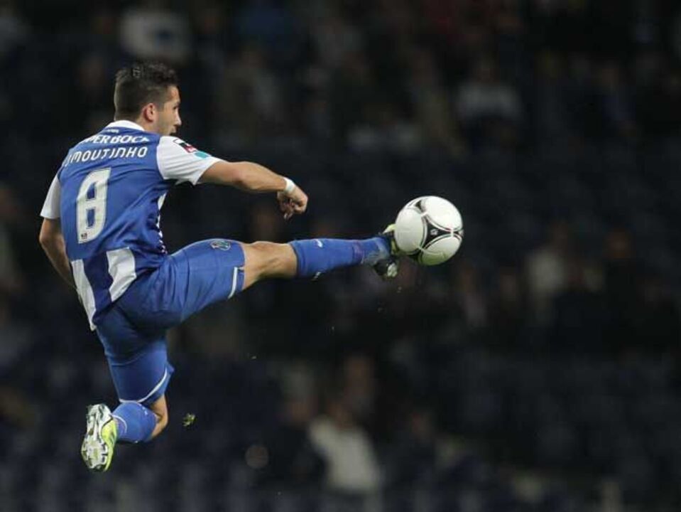 João Moutinho assume liderança