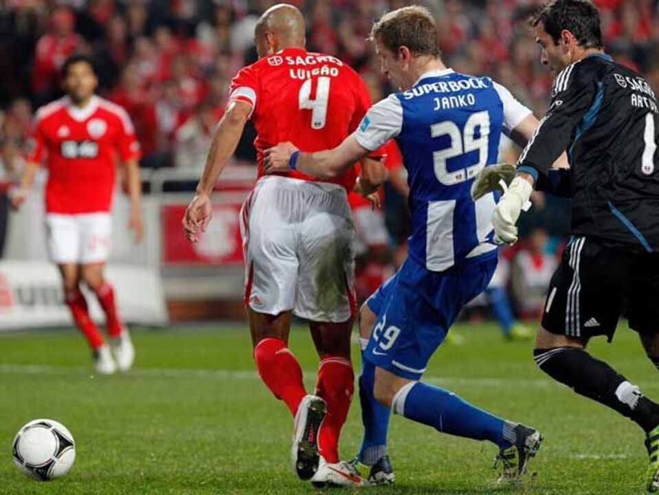Benfica favorito em novo clássico com FC Porto