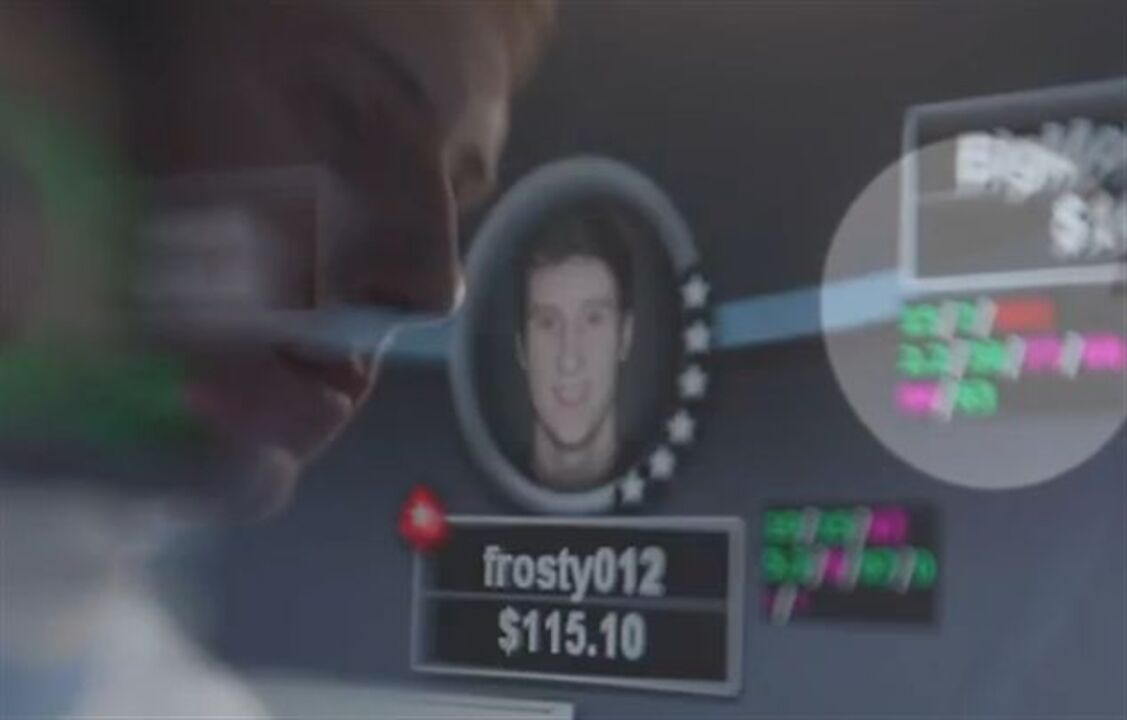 Tyler Foster na Team Online