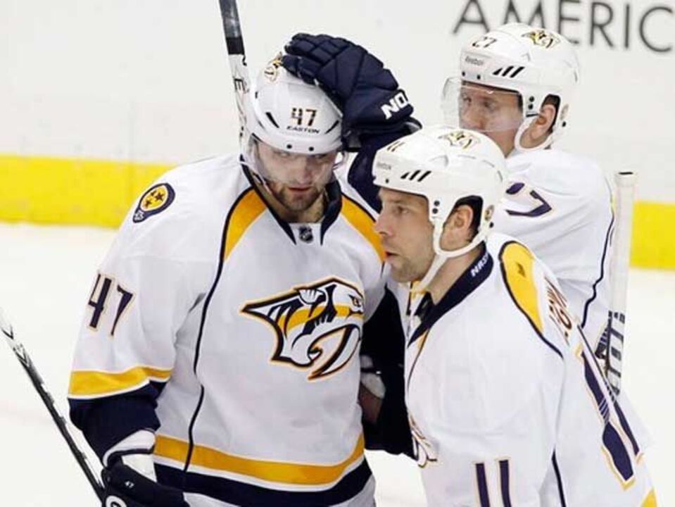 NHL: Predators arrasam em Chicago
