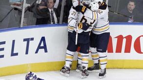 NHL: Buffalo Sabres derrubam Rangers