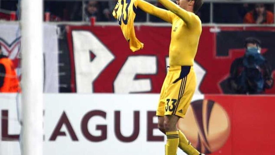 Metalist elimina Olympiacos nos últimos minutos