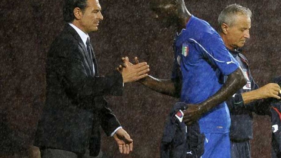 Cesare Prandelli: «Balotelli tem muito que aprender»