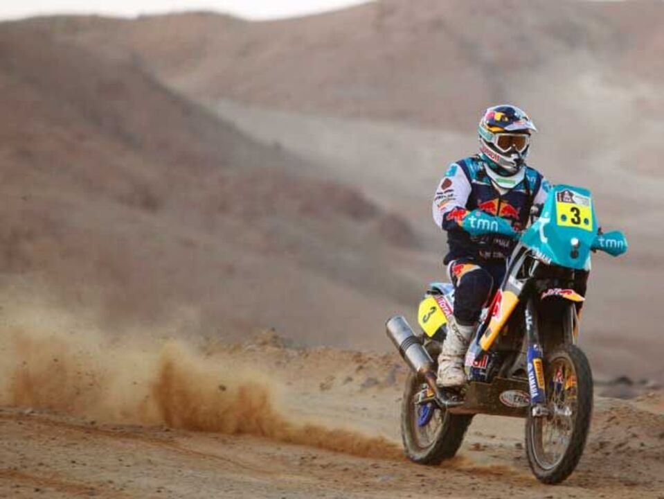 Abu Dhabi Desert Challenge: Trio português no pódio