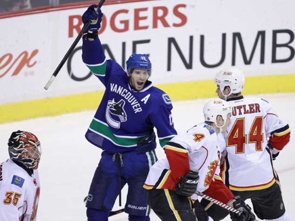 NHL: Canucks revalidam Presidents' Trophy